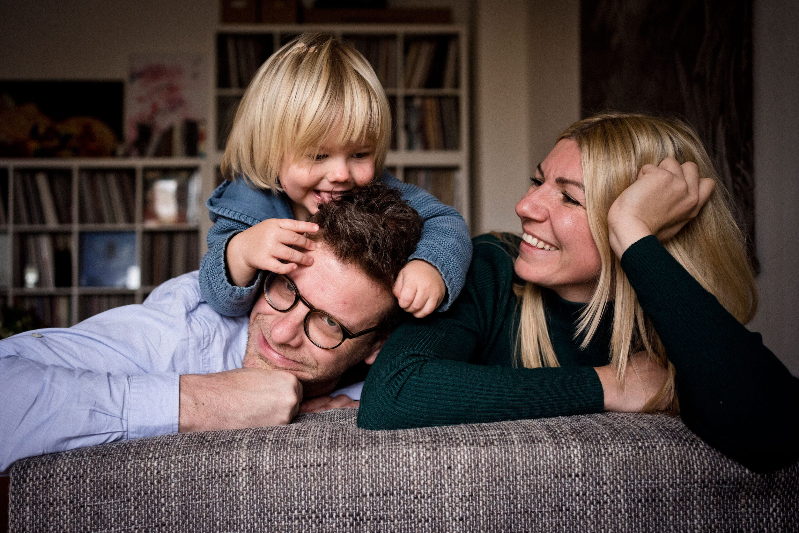 Familienfotos_auf-Papas-Ruecken
